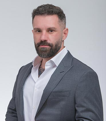Michael Diamantopoulos, Diamond Wall Properties | Real Estate Business Review | Top Multifamily Affordable Housing and Investment Company in Canada